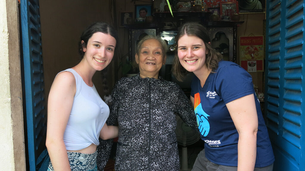 Megan (on the left) and Alanna (on the right) joined with Hoa in the photo.